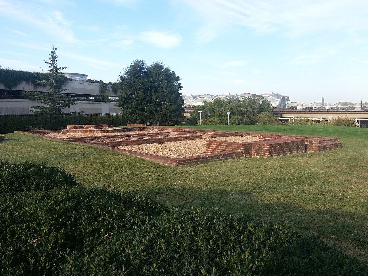 Land Acquisition and Displacement of Queen City (1800, 1941)